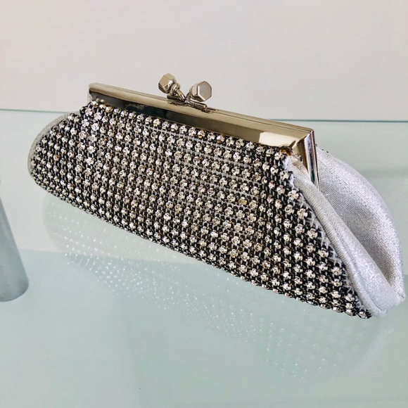 La Regale Mini Rhinestone Clutch - Picture 7 of 8